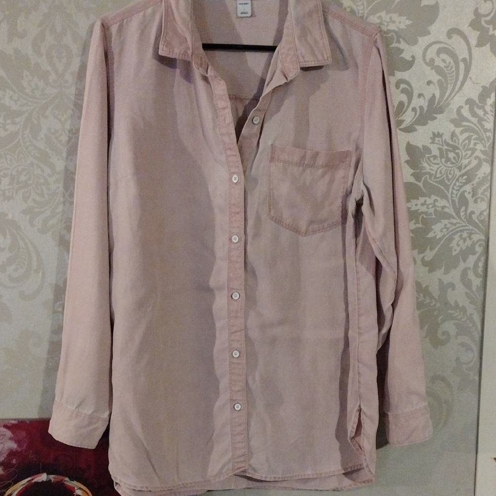 Old Navy Pink and White Button Down Top - Picture 3 of 6